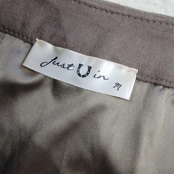 Just In Brown Faux Suede Mini Skirt Size Medium - Picture 8 of 12